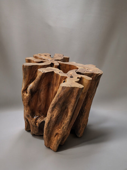 Base Rústica para Mesa de Jantar em Guaratã