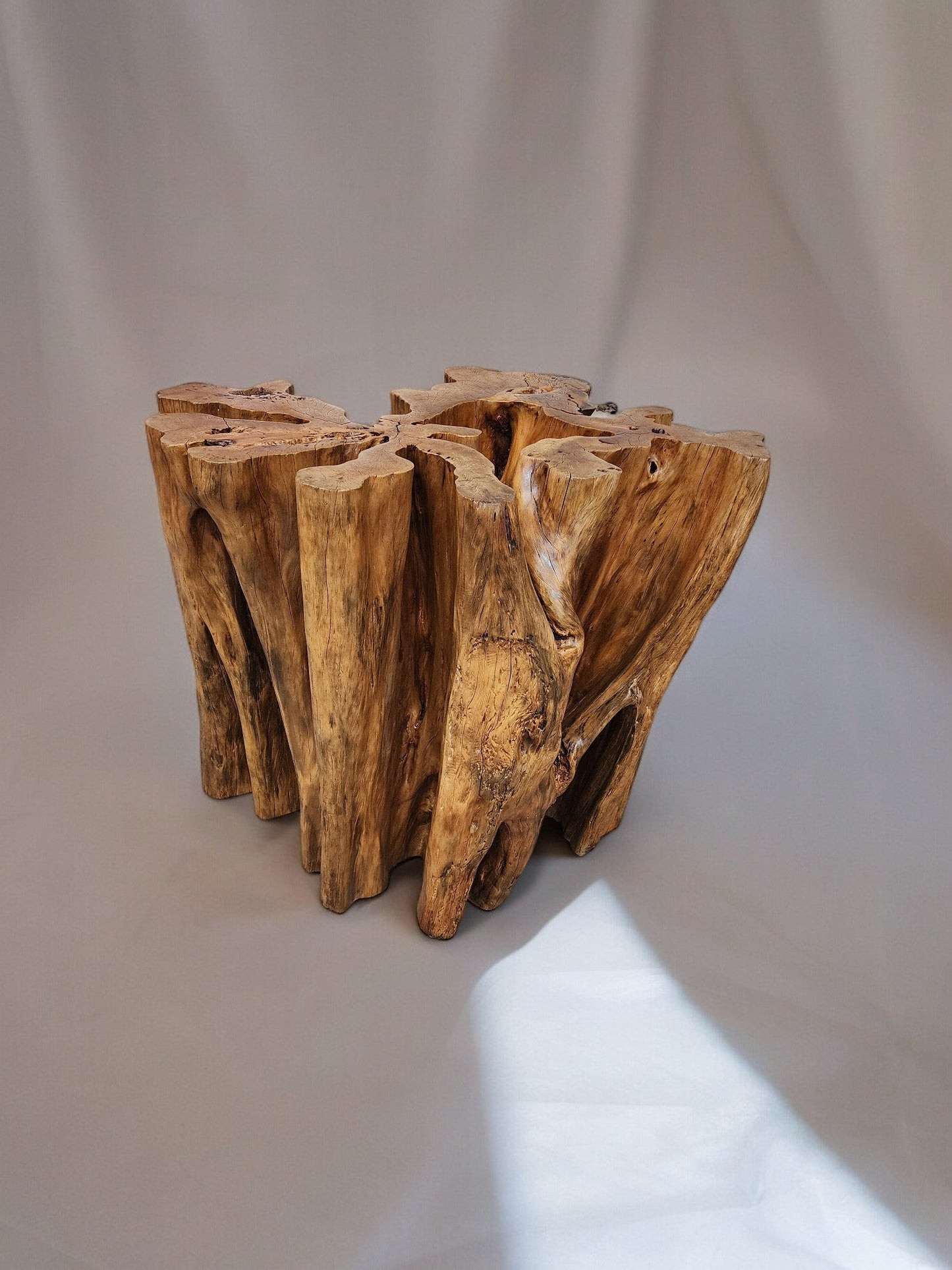 Base Rústica para Mesa de Jantar em Guaratã