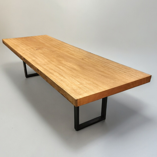 Mesa de Madeira Maciça