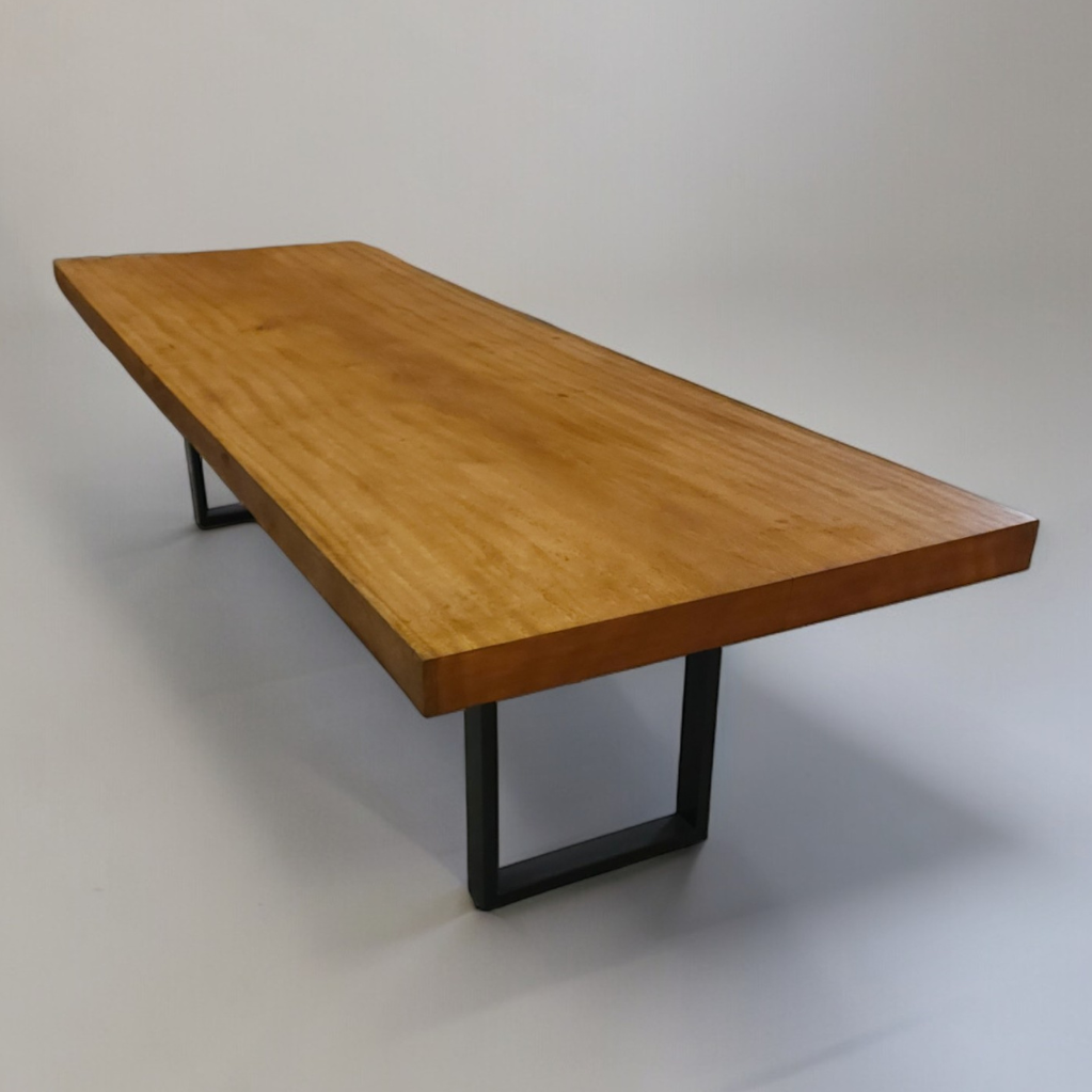 Mesa de Madeira Maciça