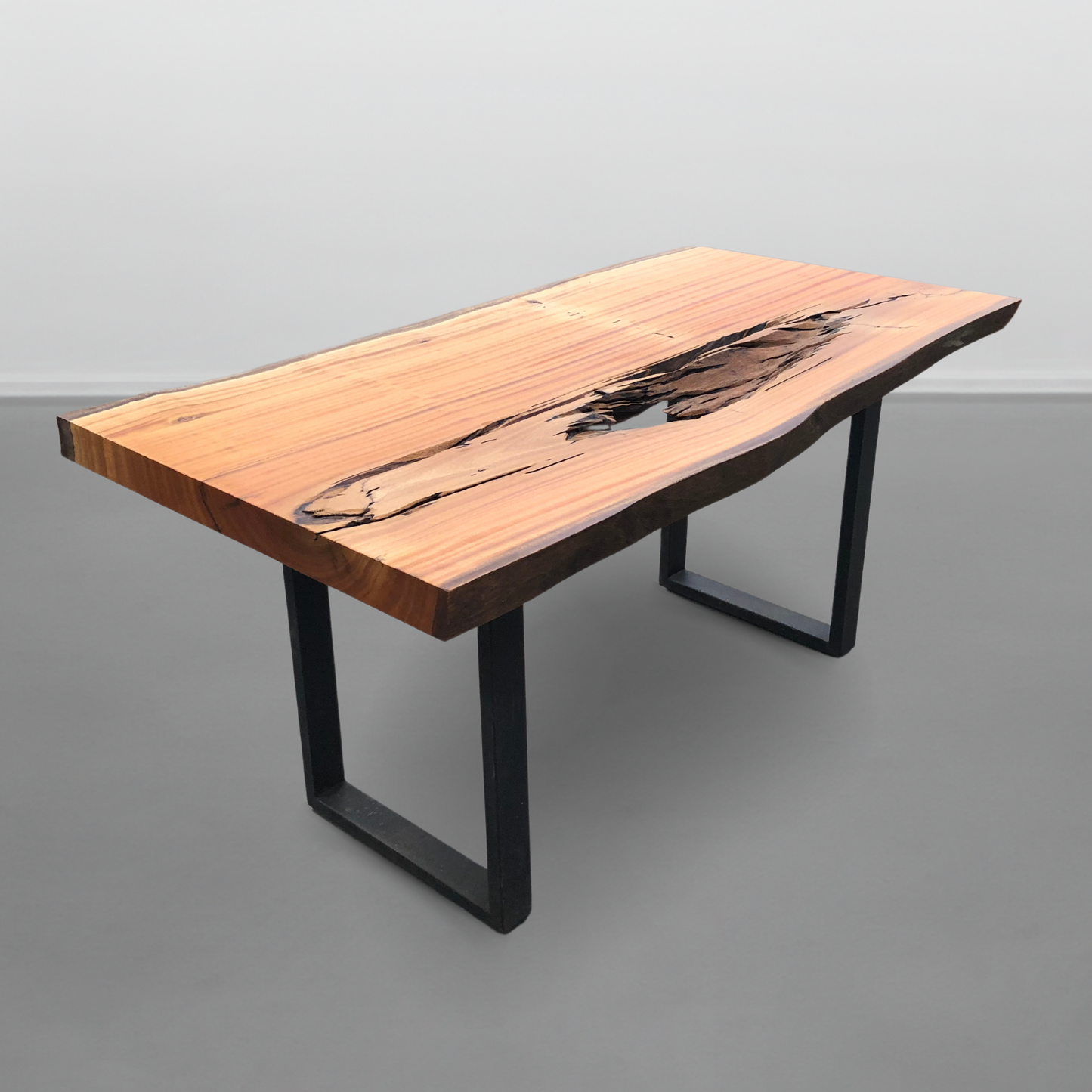 Mesa Madeira Maciça - 6 Lugares - 160 x 84 cm