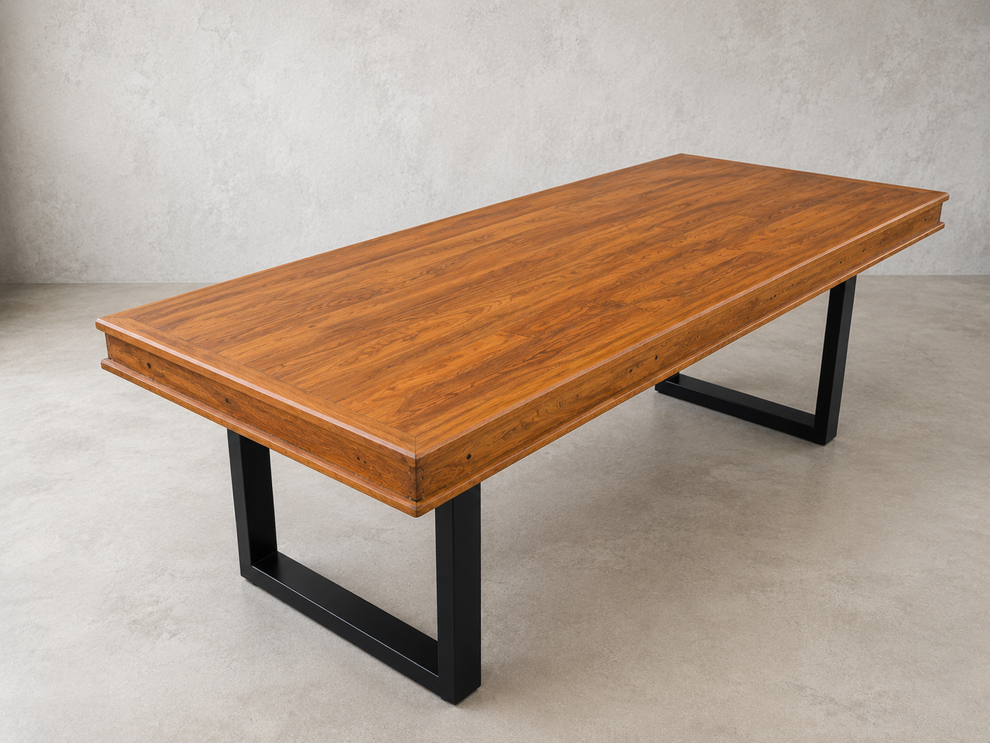 Mesa de Jantar em madeira maciça cerejeira