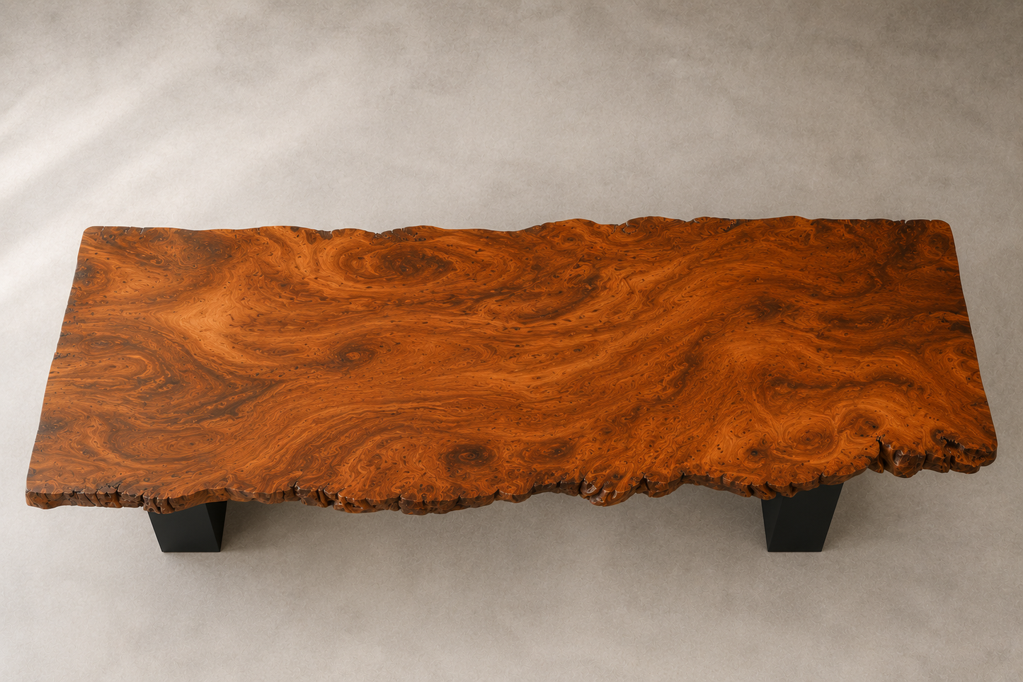 Mesa de Jantar em Prancha Única Angelim Pedra com Borda Orgânica Natural